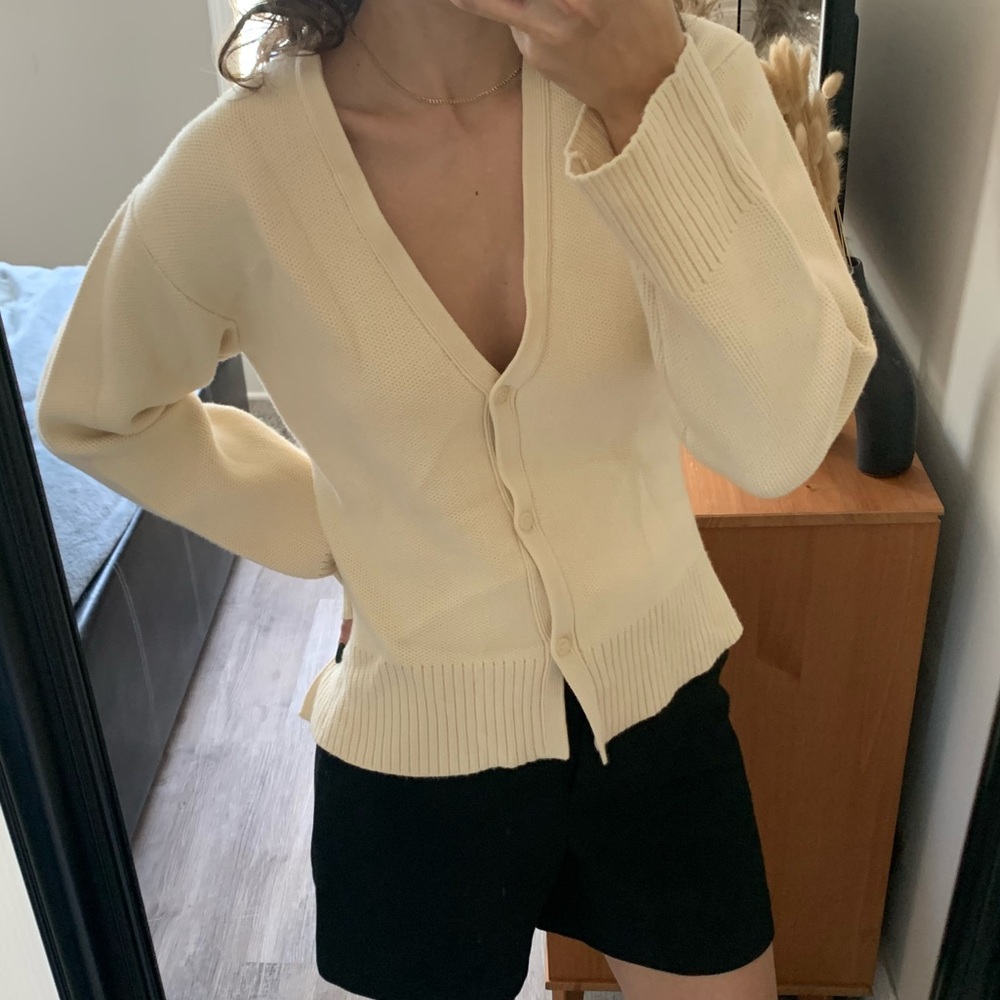 NWT. Zara Pale Yellow Ribbed Knit Jacket/Cardigan. Size M, L.